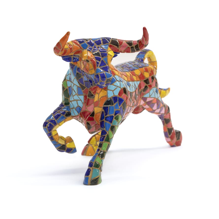 77527 frontal 1 1 La escultura del toro Olé 1